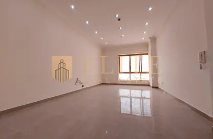 شقة - 2 غرف نوم - 2 حمامات للايجار في شارع السد - السد - الدوحة