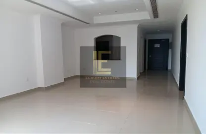 Apartment - 1 Bedroom - 2 Bathrooms for rent in East Porto Drive - Porto Arabia - The Pearl Island - Doha