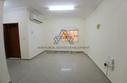 Apartment - 3 Bedrooms - 3 Bathrooms for rent in Al Mansoura - Al Mansoura - Doha