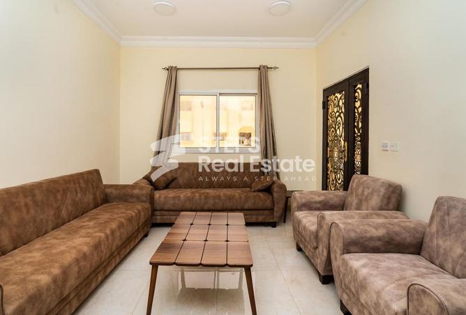 931138 - Property Image 3
