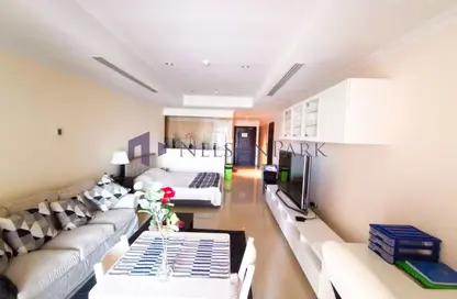 Apartment - Studio - 1 Bathroom for rent in Tower 13 - Porto Arabia - The Pearl Island - Doha