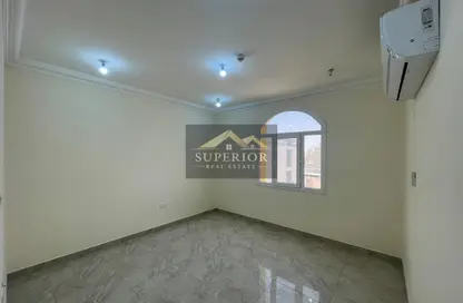 Apartment - 2 Bedrooms - 2 Bathrooms for rent in Madinat Khalifa South - Madinat Khalifa - Doha