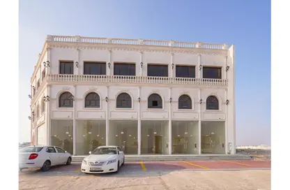 Shop - Studio - 1 Bathroom for rent in Umm Qarn - Al Daayen