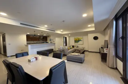 Apartment - 2 Bedrooms - 2 Bathrooms for sale in East Porto Drive - Porto Arabia - The Pearl Island - Doha