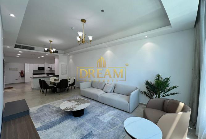 878891 - Property Image 2