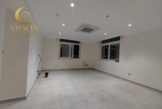 987229 - Property Main Image