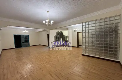 Villa - 4 Bedrooms - 5 Bathrooms for rent in Al Nuaija Street - Al Hilal West - Al Hilal - Doha