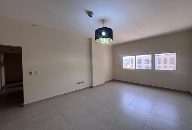 937903 - Property Image 2