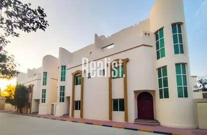 مجمع سكني - 5 غرف نوم - 4 حمامات للايجار في فلل عين خالد - عين خالد - الدوحة