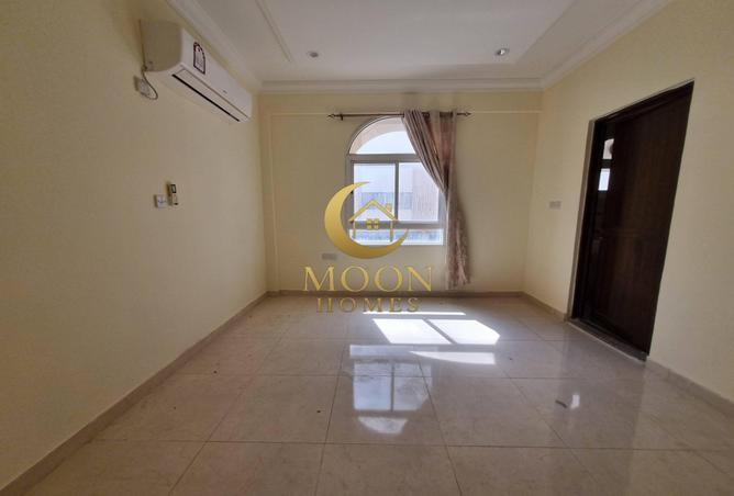 972036 - Property Image 2