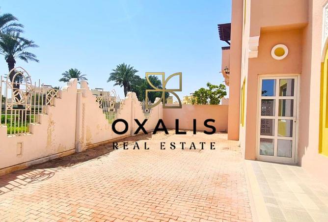 932979 - Property Image 3
