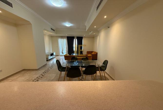 905817 - Property Image 3