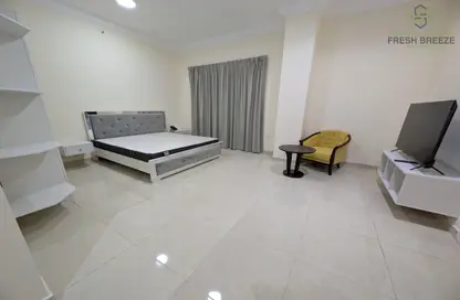 Apartment - Studio - 1 Bathroom for rent in Al Sadd - Al Sadd - Doha