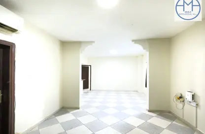 Apartment - 2 Bedrooms - 2 Bathrooms for rent in Musheireb Apartments - Musheireb - Doha