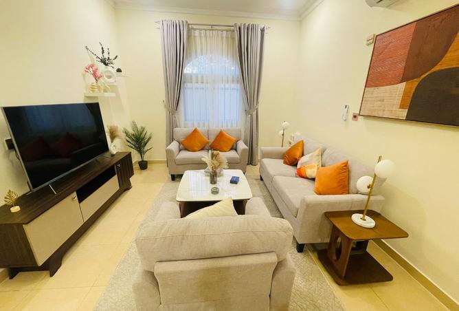 955607 - Property Image 2