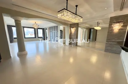 Townhouse - 2 Bedrooms - 3 Bathrooms for rent in West Porto Drive - Porto Arabia - The Pearl Island - Doha