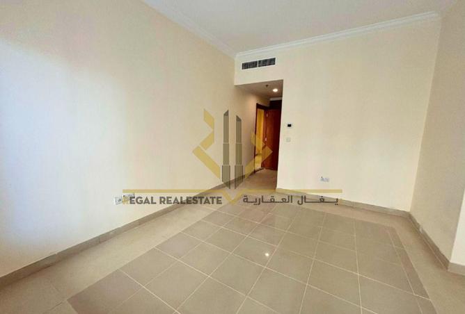 970161 - Property Image 2