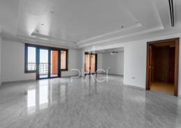 صورةغرفة فارغة لـ: شقة - 2 غرف نوم - 3 حمامات للكراء في طريق بورتو الشرقي - بورتو أرابيا - جزيرة اللؤلؤة - الدوحة, صورة 1