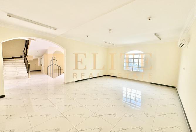 995226 - Property Image 2