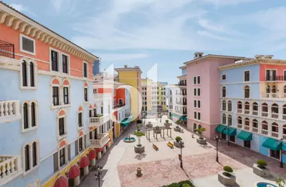 Apartment - 2 Bedrooms - 3 Bathrooms for sale in Gondola - Qanat Quartier - The Pearl Island - Doha