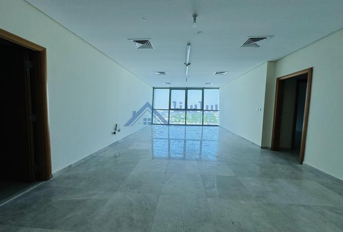 943482 - Property Image 3