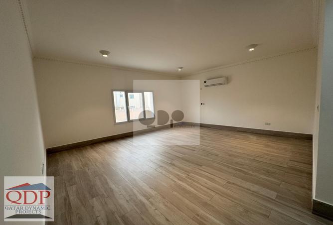 816067 - Property Image 3