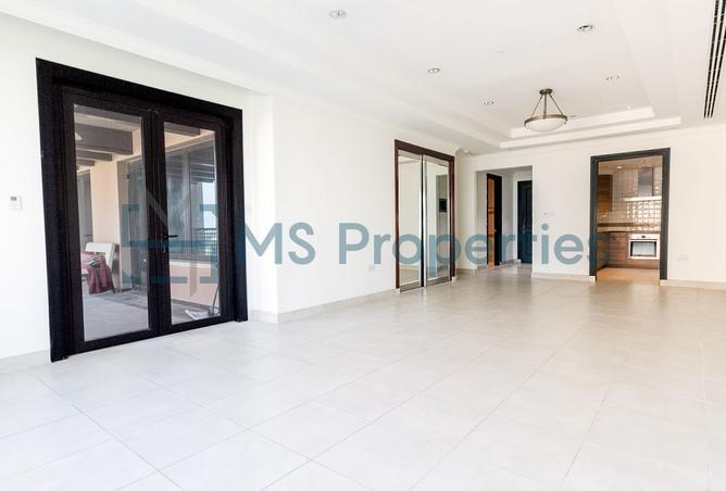958738 - Property Main Image