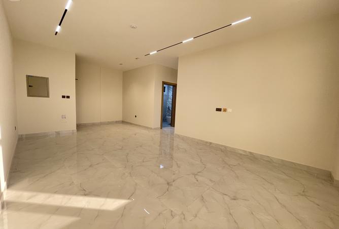 999558 - Property Image 3