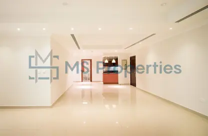 Apartment - 2 Bedrooms - 3 Bathrooms for rent in East Porto Drive - Porto Arabia - The Pearl Island - Doha
