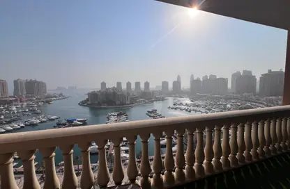 Apartment - 2 Bedrooms - 3 Bathrooms for rent in East Porto Drive - Porto Arabia - The Pearl Island - Doha