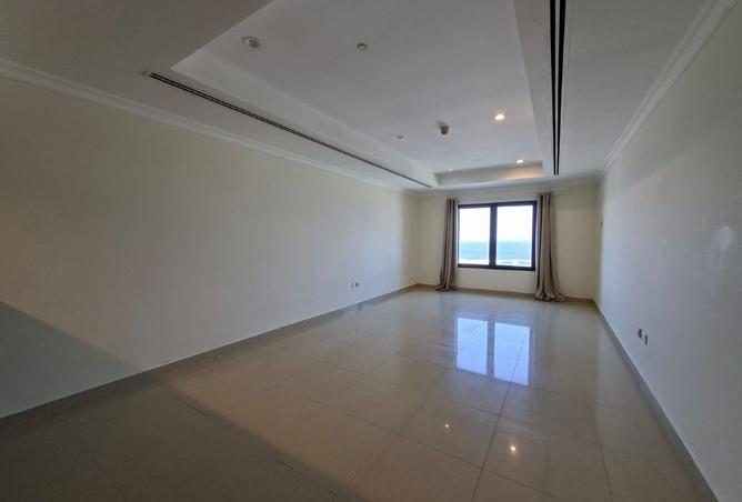 940788 - Property Image 2