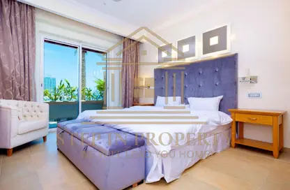 Apartment - 2 Bedrooms - 2 Bathrooms for rent in Viva Central - Viva Bahriyah - The Pearl Island - Doha