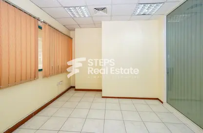 Office Space - Studio - 1 Bathroom for rent in Musheireb Tower - Musheireb - Musheireb - Doha