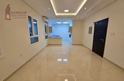 Apartment - 2 Bedrooms - 2 Bathrooms for rent in Al Mansoura - Al Mansoura - Doha