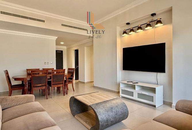 982893 - Property Main Image