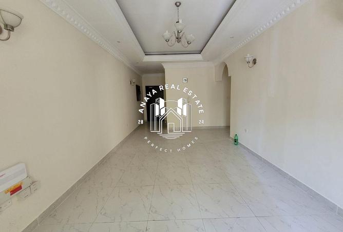 940041 - Property Image 2