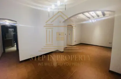 فيلا - 4 غرف نوم - 5 حمامات للايجار في شارع النعيجة - غرب الهلال - الهلال - الدوحة