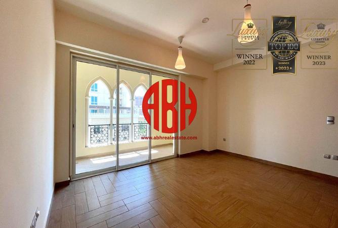 917452 - Property Image 2