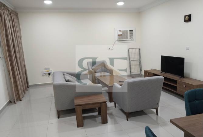 953229 - Property Image 2