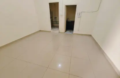 شقة - غرفة نوم - 1 حمام للايجار في فريج كليب - الدوحة