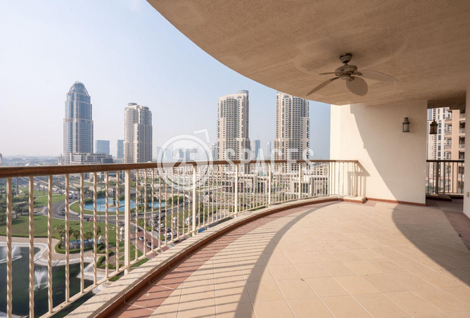 952240 - Property Image 3