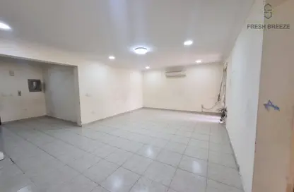Apartment - 2 Bedrooms - 2 Bathrooms for rent in Al Nasr Street - Al Nasr - Doha