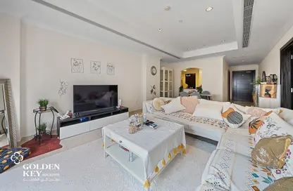 Apartment - 1 Bedroom - 2 Bathrooms for rent in West Porto Drive - Porto Arabia - The Pearl Island - Doha