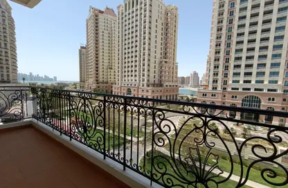 Apartment - 3 Bedrooms - 4 Bathrooms for rent in Floresta Gardens - Floresta Gardens - The Pearl Island - Doha