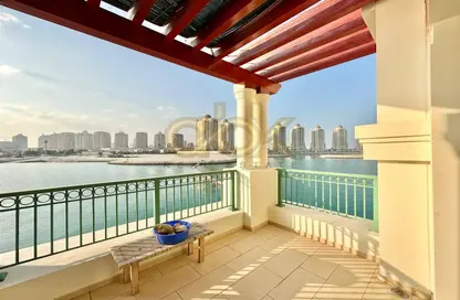 Balcony image for: Townhouse - 2 Bedrooms - 3 Bathrooms for rent in Viva West - Viva Bahriyah - The Pearl Island - Doha, Image 1