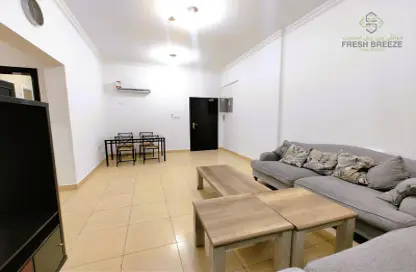 Apartment - 2 Bedrooms - 2 Bathrooms for rent in Al Hashmi Building - Al Muntazah Street - Al Muntazah - Doha