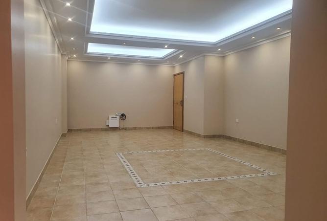 963048 - Property Image 2