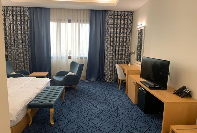 933763 - Property Image 2