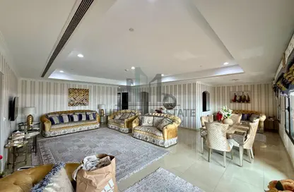 Apartment - 2 Bedrooms - 3 Bathrooms for rent in East Porto Drive - Porto Arabia - The Pearl Island - Doha