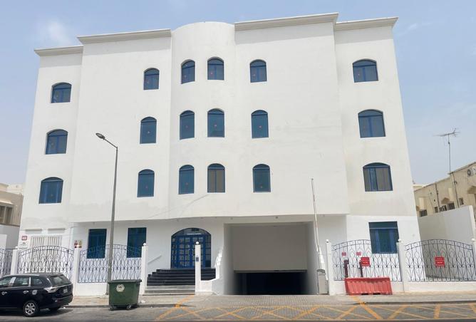 915241 - Property Main Image